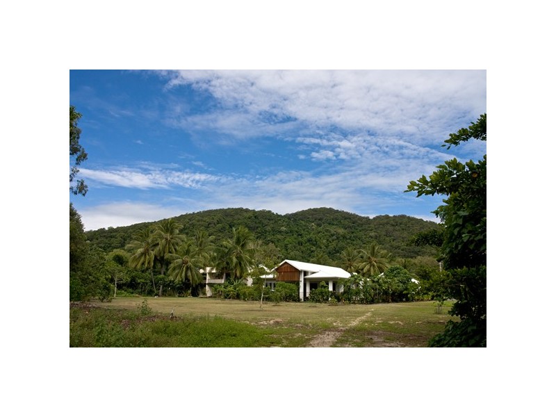 5 Calophyllum Close, Wonga QLD 4873