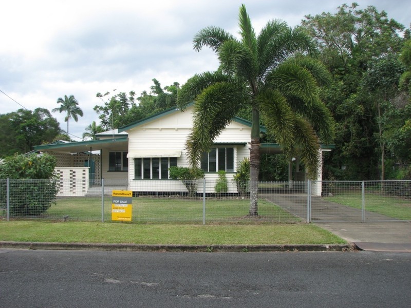 4 Jack street, Mossman QLD 4873