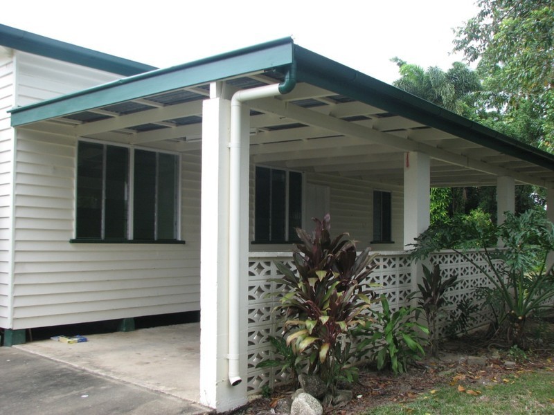 4 Jack street, Mossman QLD 4873