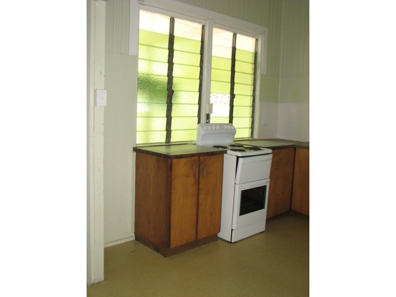 4 Jack street, Mossman QLD 4873