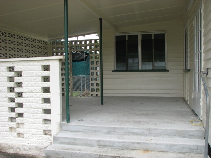 4 Jack street, Mossman QLD 4873