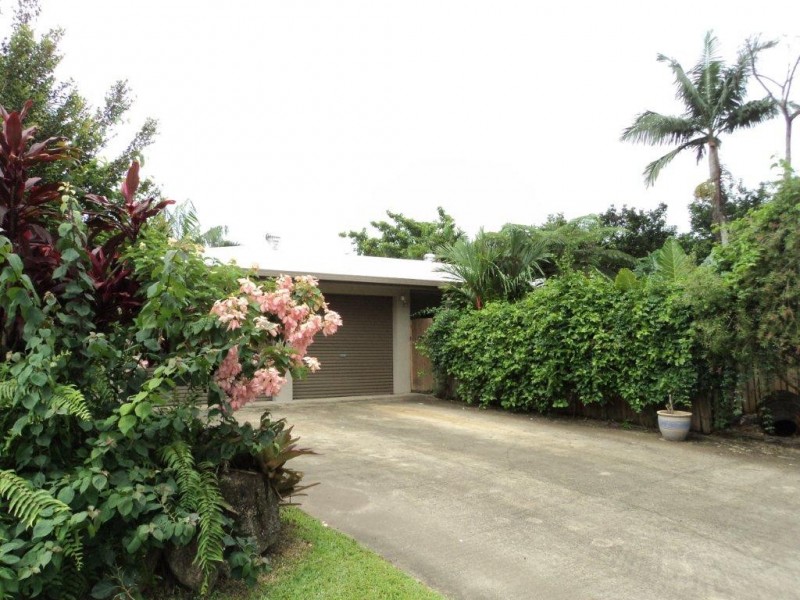 3 Jacaranda Close, Cooya Beach QLD 4873