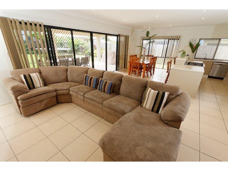 3 Waratah Close, Mossman QLD 4873