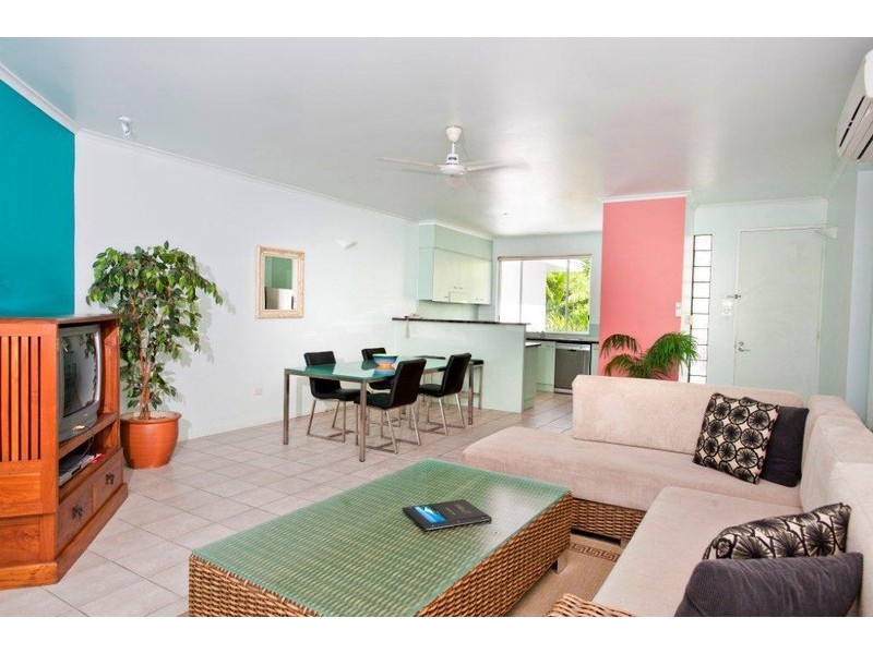 325 The Esplanade, Port Douglas QLD 4877