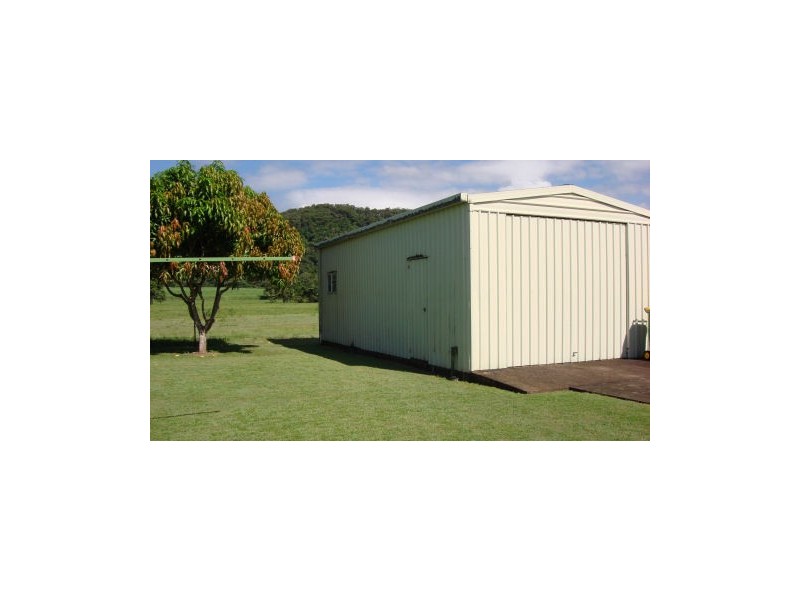 12 Snapper Island Drive, Wonga QLD 4873