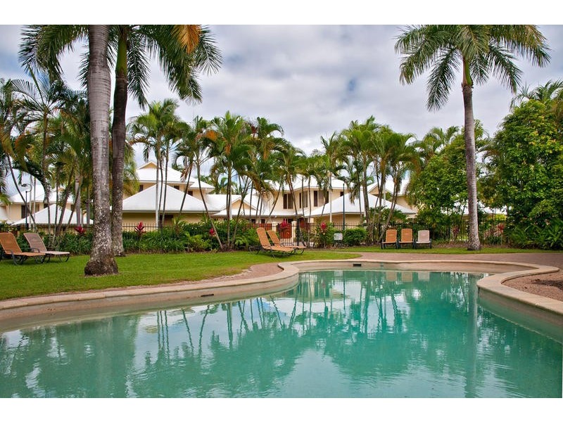 4 Paradise Links, Port Douglas QLD 4877