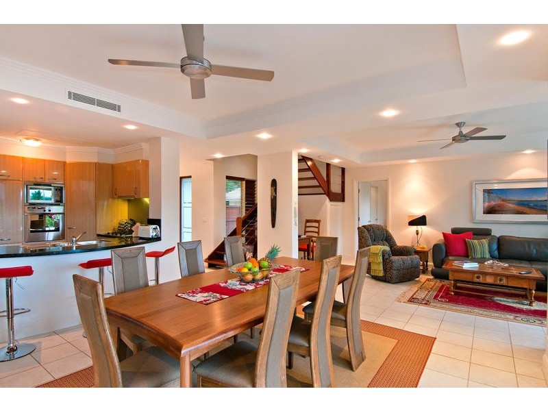 4 Paradise Links, Port Douglas QLD 4877