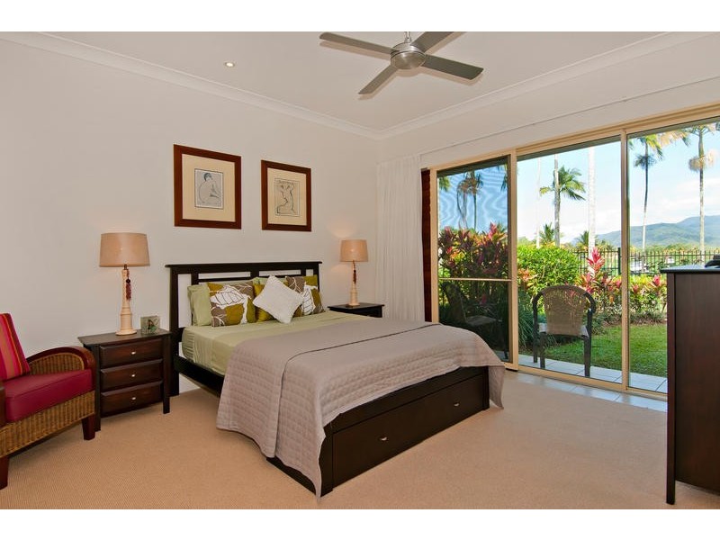 4 Paradise Links, Port Douglas QLD 4877