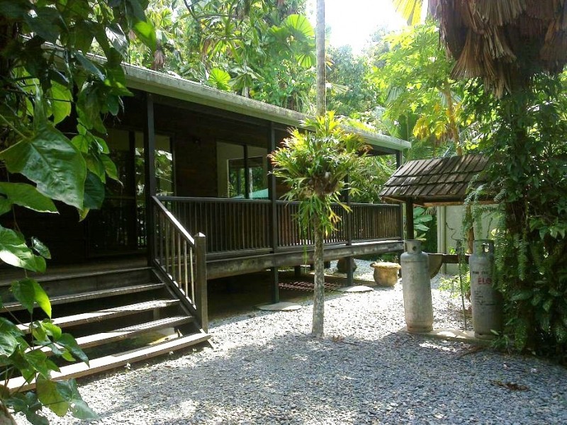 21 Daley Road KIMBERLEY, Daintree QLD 4873