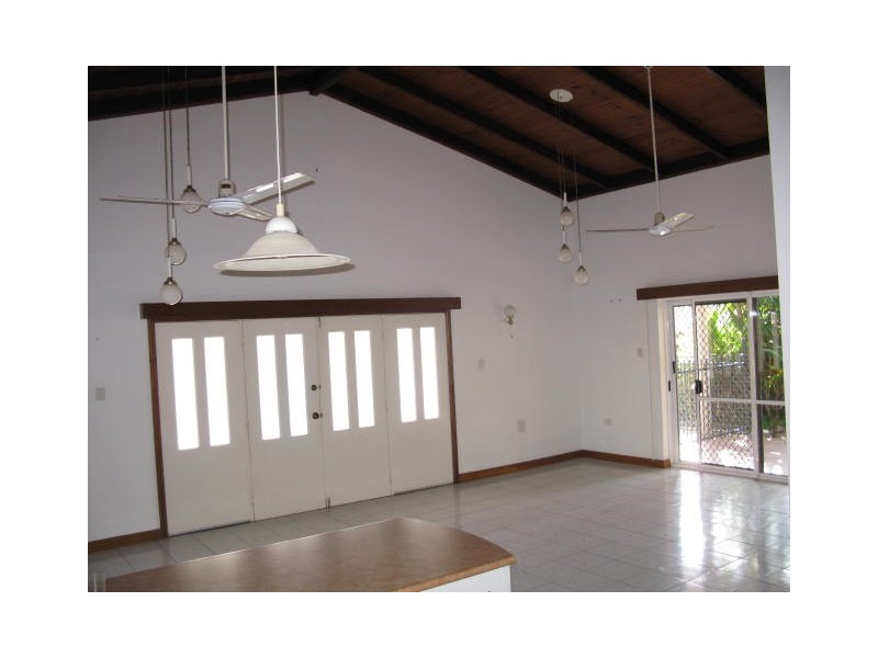 15 Endeavour Street, Port Douglas QLD 4877