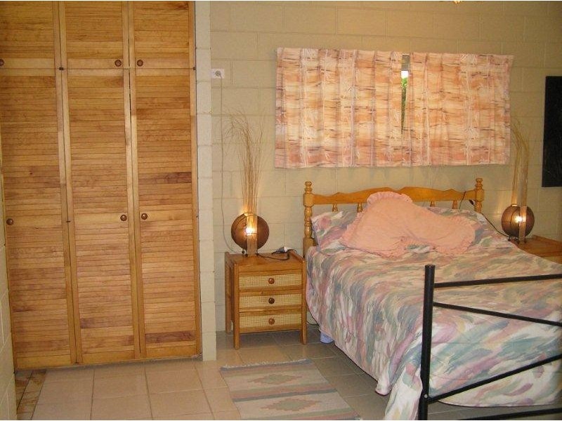 8 Little Street, Mount Molloy QLD 4871