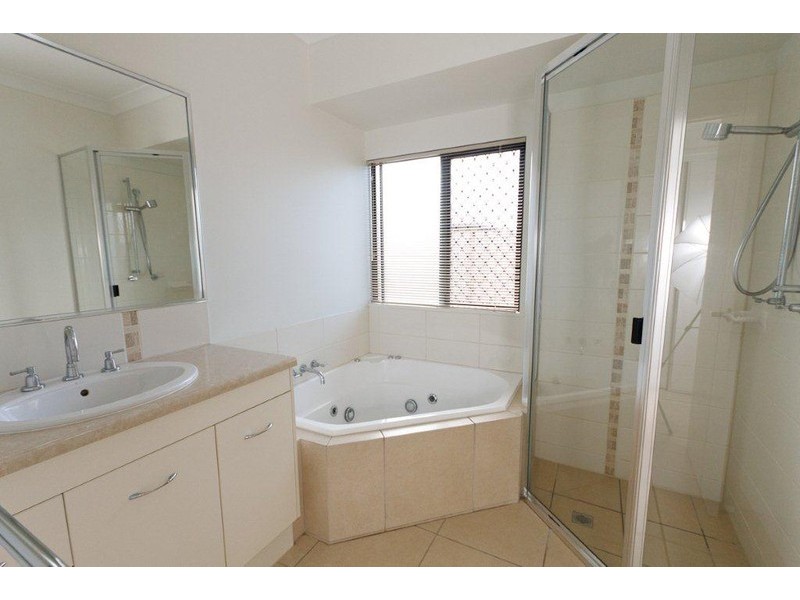 3 Waratah Close, Mossman QLD 4873