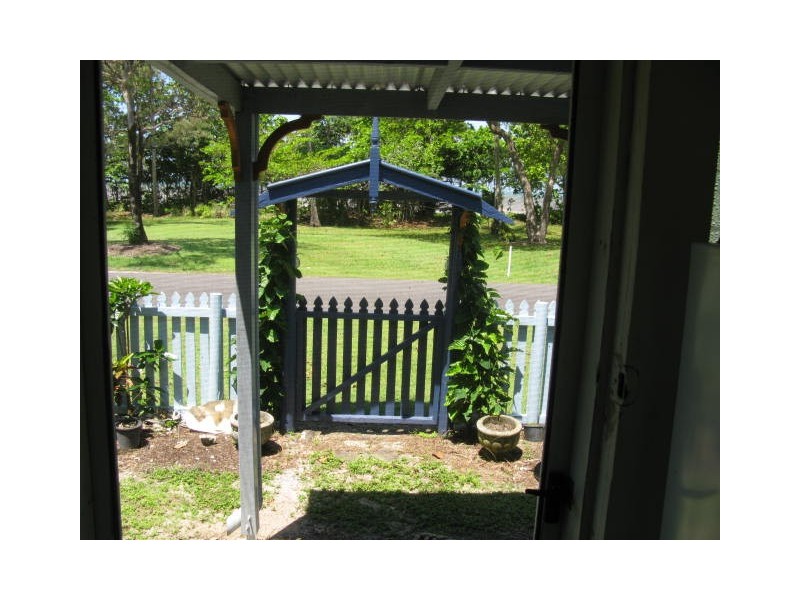 86 Marine Parade, Newell QLD 4873