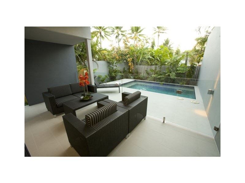 15 The Esplanade, Port Douglas QLD 4877