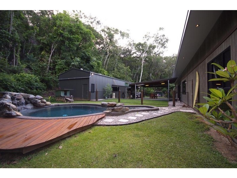 3 Colenso Road, Port Douglas QLD 4877