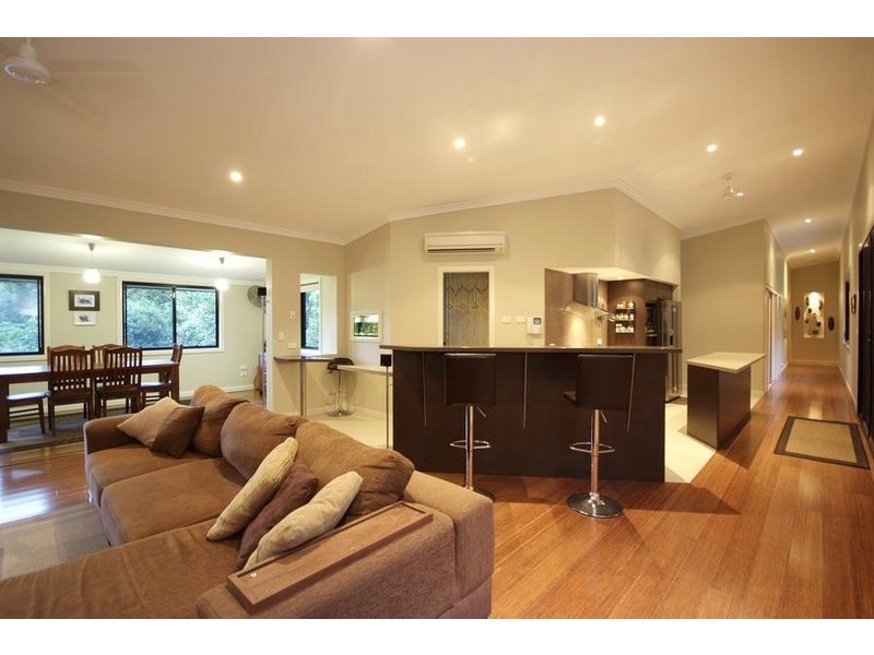 3 Colenso Road, Port Douglas QLD 4877