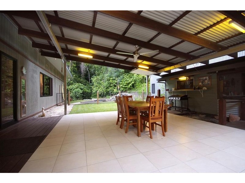 3 Colenso Road, Port Douglas QLD 4877