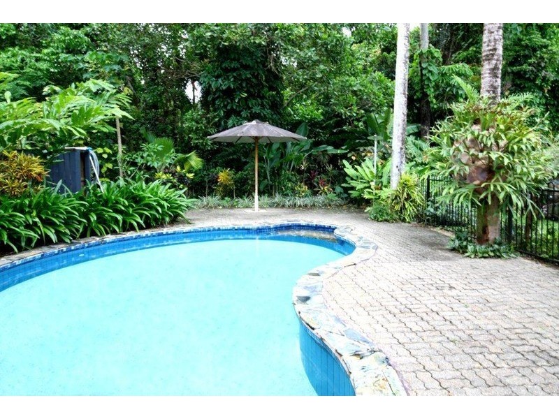 15 Wattle Close, Mossman QLD 4873