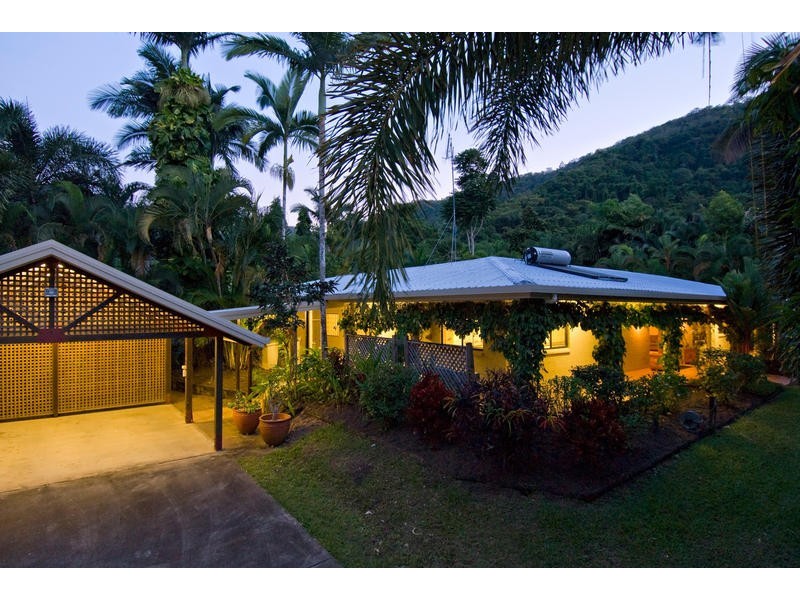 37 Grays Creek Tce, Mowbray QLD 4877