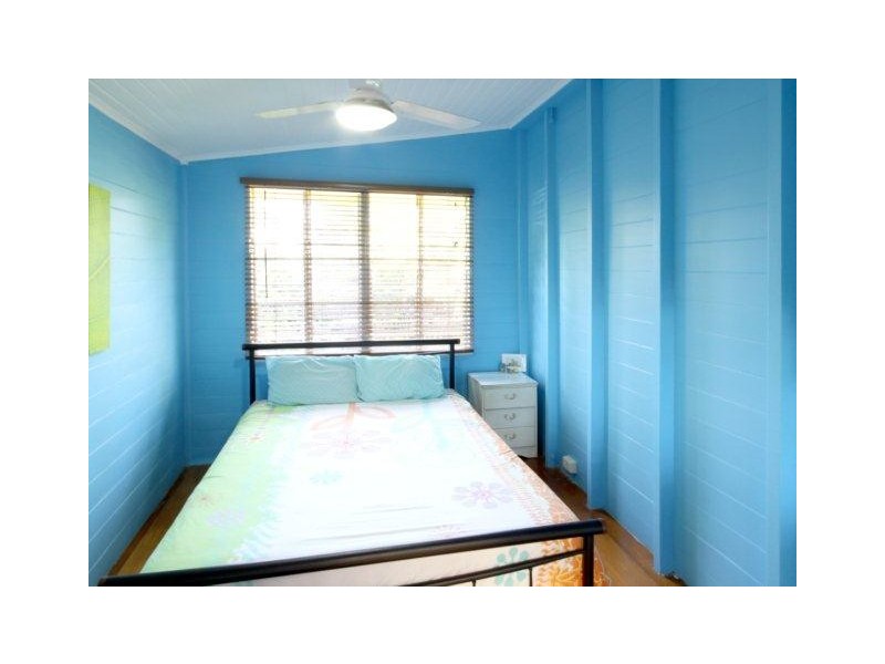 3 Owen Street, Mossman QLD 4873