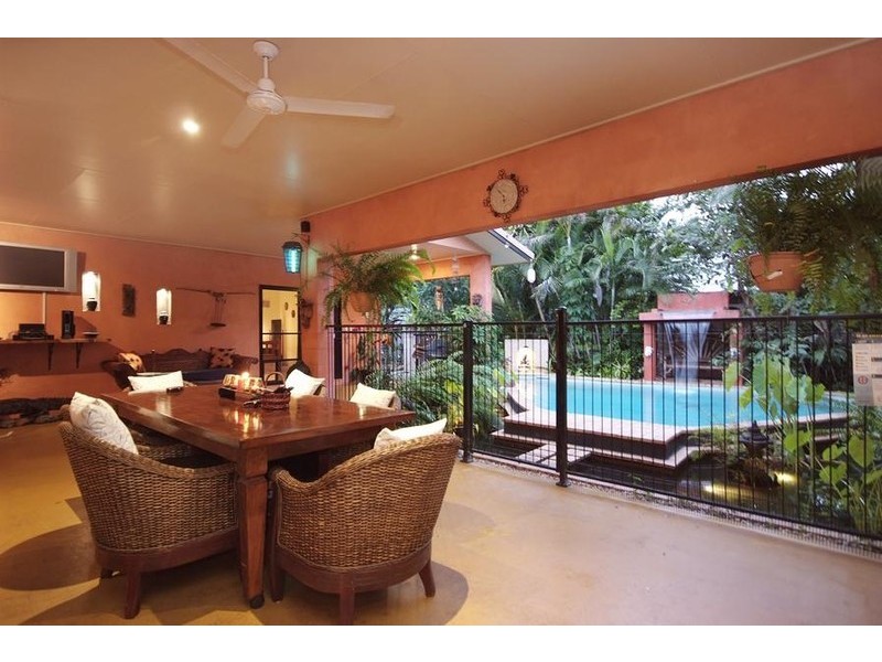 9 Thooleer Close, Cooya Beach QLD 4873