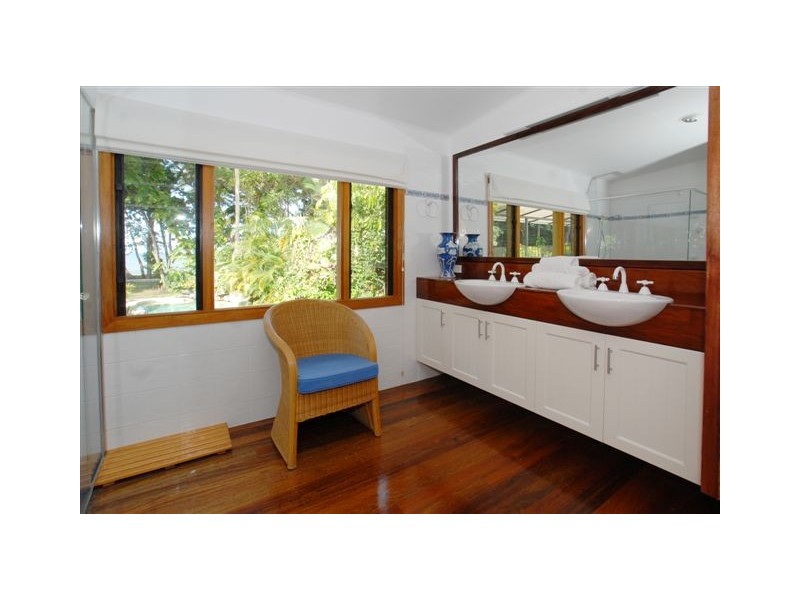 15 Marine Parade, Newell QLD 4873