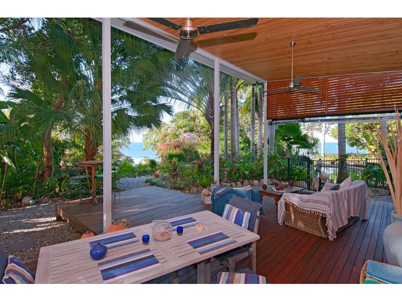 14 Toll Gate Road, Oak Beach QLD 4877