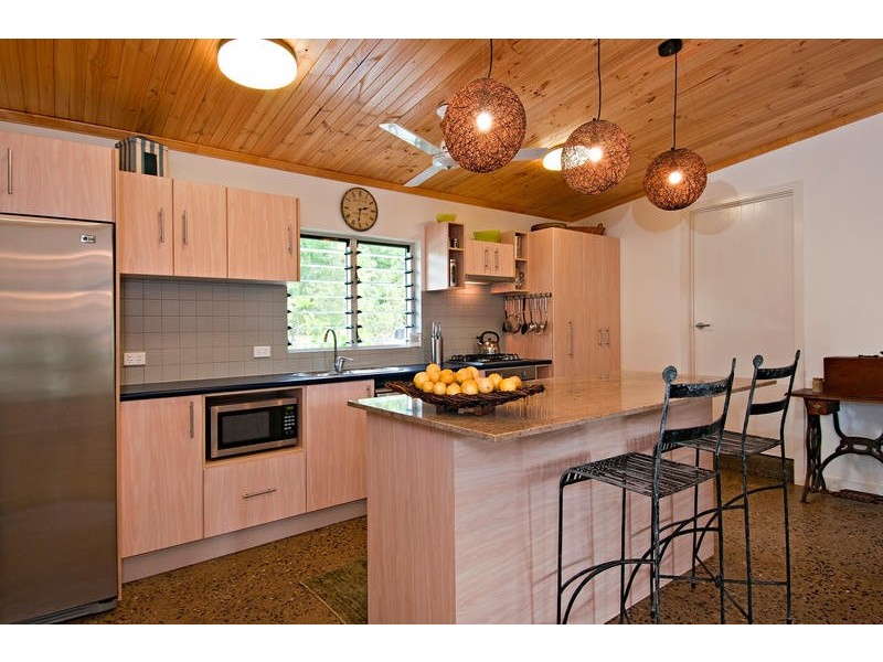 14 Toll Gate Road, Oak Beach QLD 4877