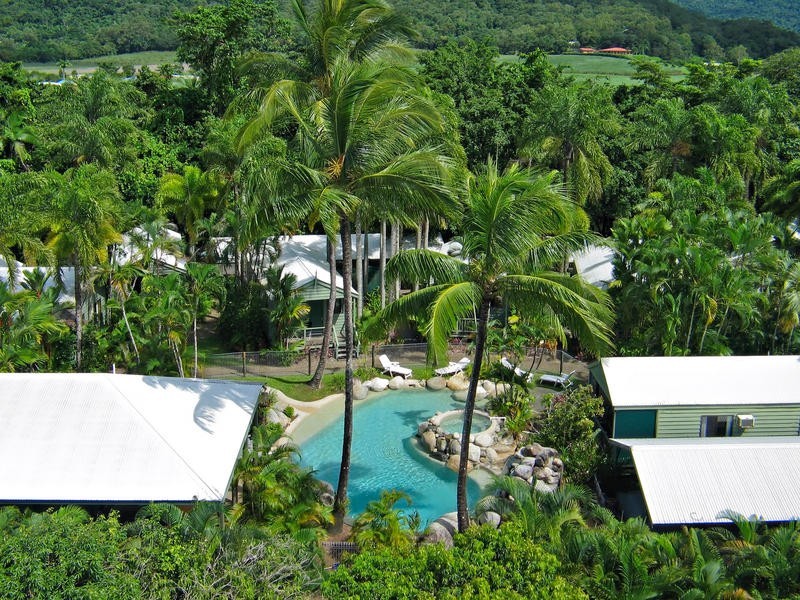 9 Alchera Drive (the White Cockatoo), Mossman QLD 4873