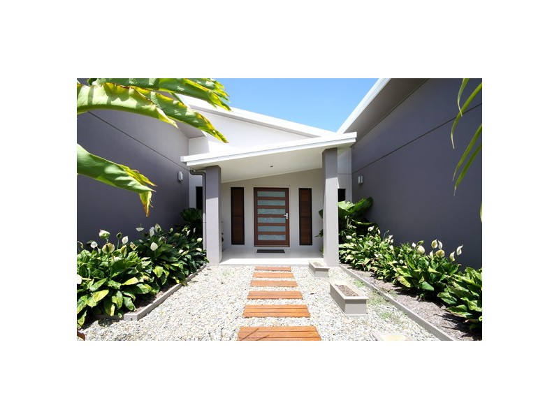 10 Dulku Close, Port Douglas QLD 4877
