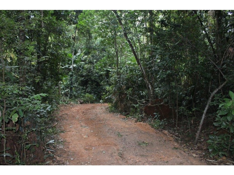 150 Wattle Close COW BAY, Daintree QLD 4873