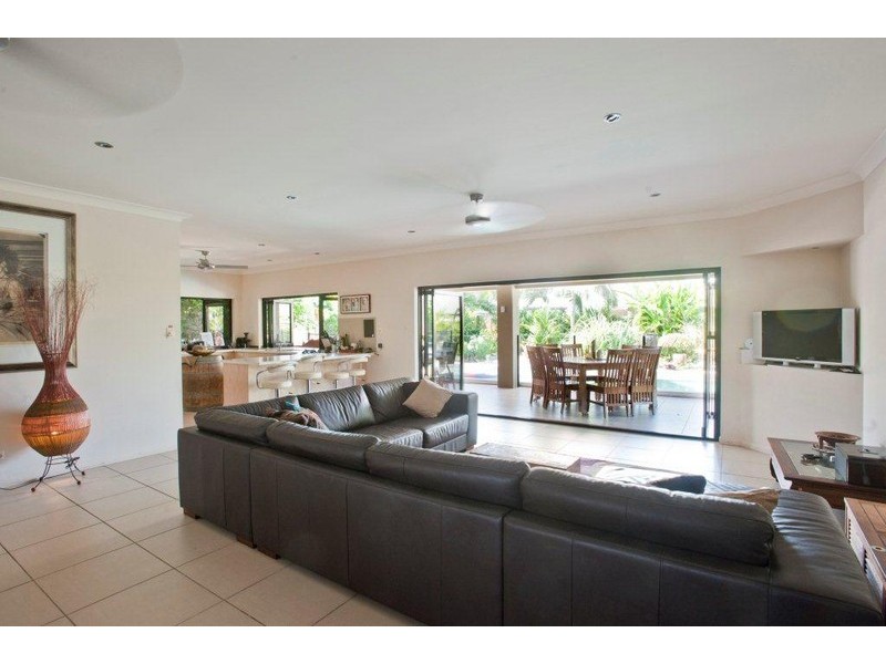 11 Sandpiper Street, Port Douglas QLD 4877