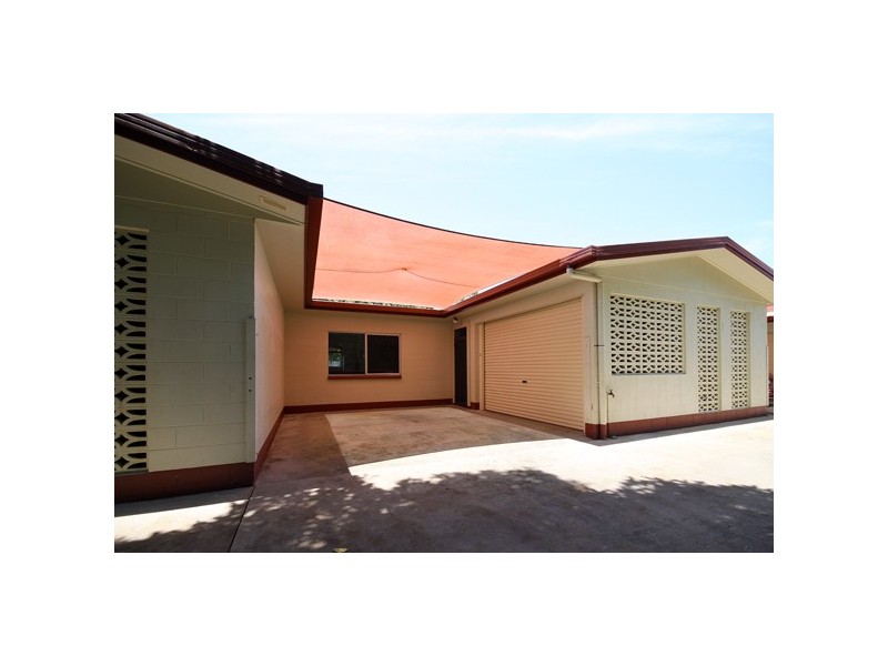 1/12 Atherton Street, Mossman QLD 4873