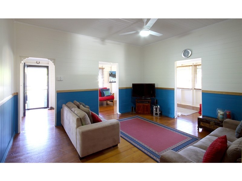 3 Owen Street, Mossman QLD 4873
