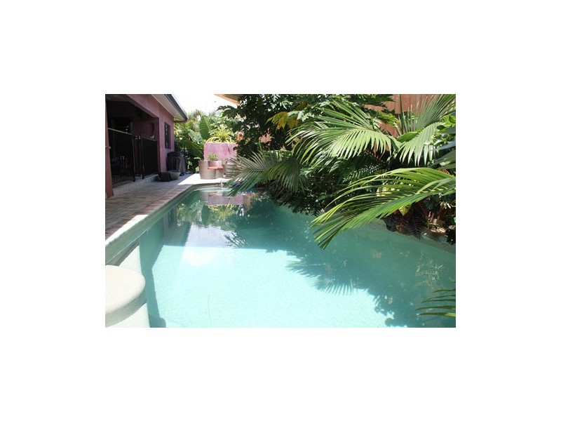 4 Kalu Close, Cooya Beach QLD 4873