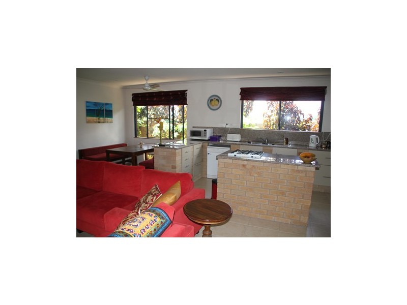 4 Kalu Close, Cooya Beach QLD 4873