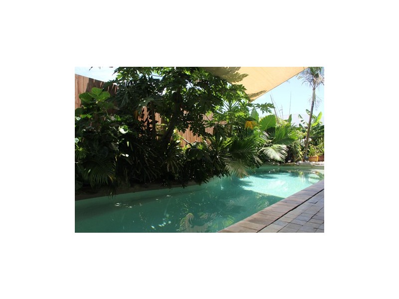 4 Kalu Close, Cooya Beach QLD 4873