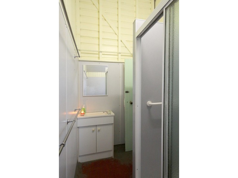 19 Owen Street, Mossman QLD 4873