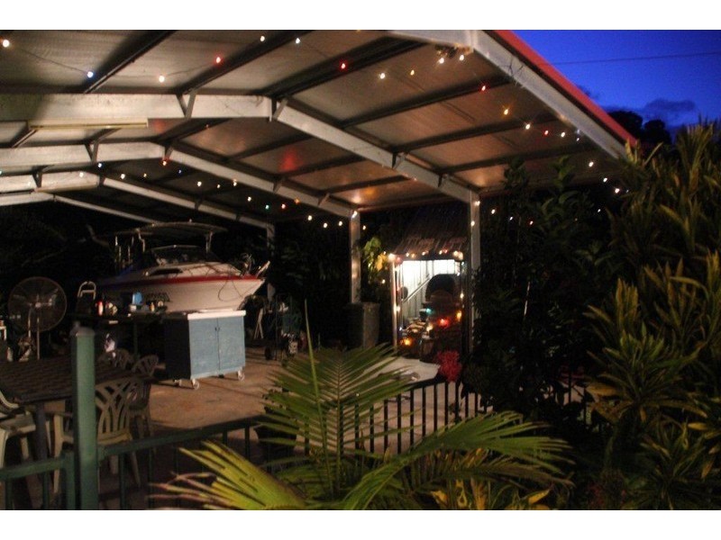 25 Maxwell Street, Mossman QLD 4873