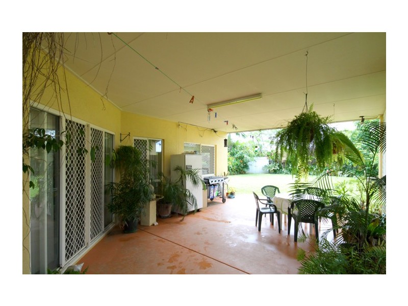 23 Forest Glen Road, Mossman QLD 4873