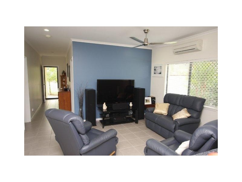 11 Forest Glen Rd, Mossman QLD 4873