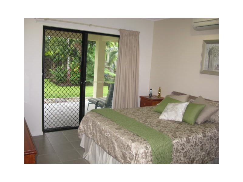 11 Forest Glen Rd, Mossman QLD 4873