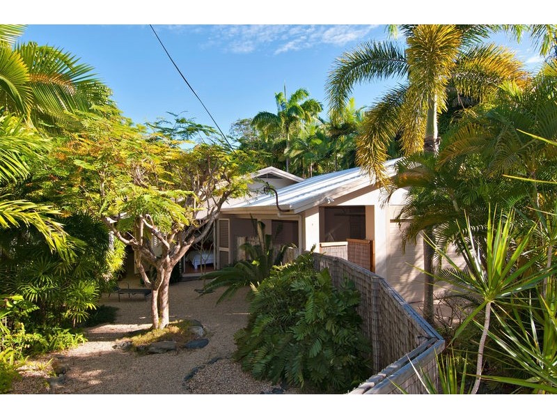 19 Coral Drive, Port Douglas QLD 4877