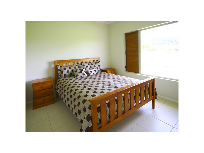 12 Snapper Island Drive, Wonga QLD 4873