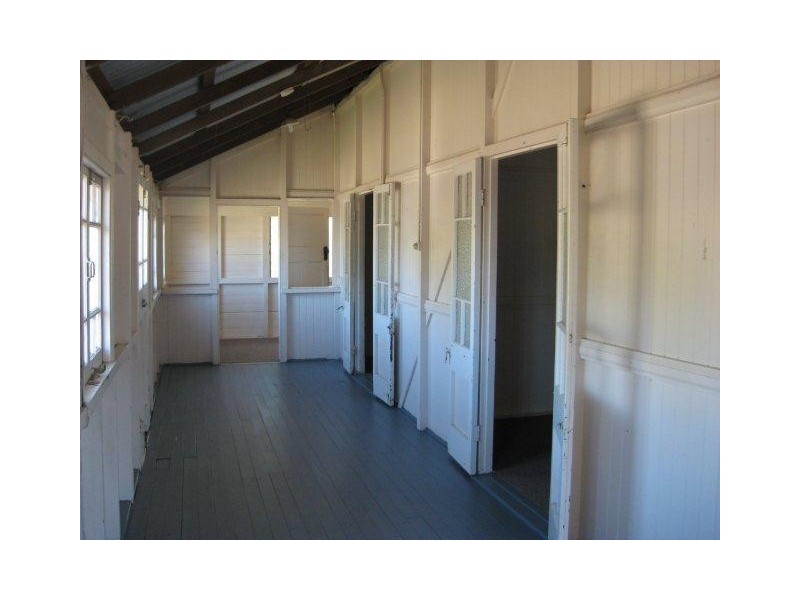 15 Grogan Street, Mossman QLD 4873