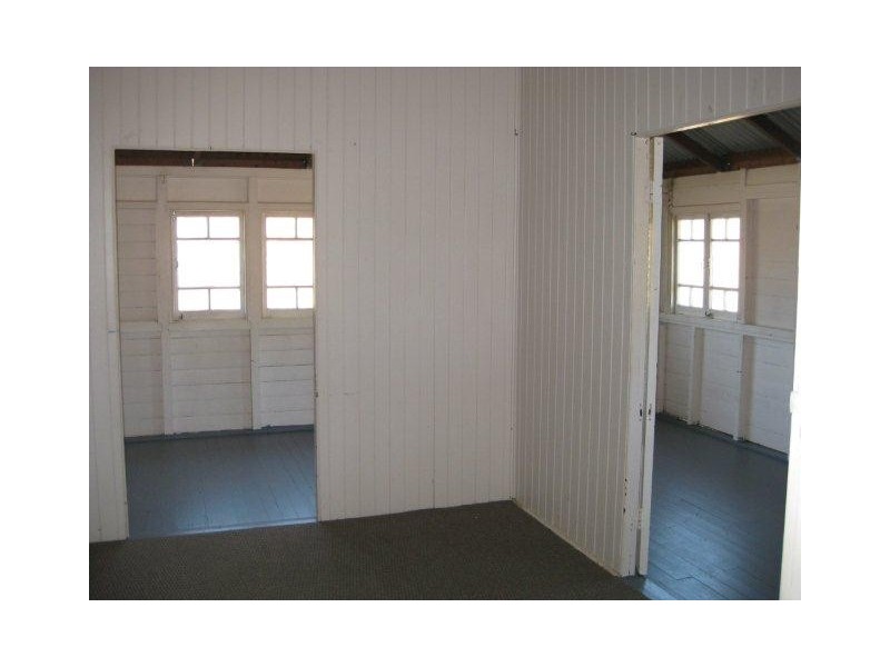 15 Grogan Street, Mossman QLD 4873