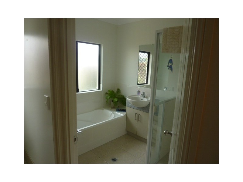 48 Cooya Beach Road, Cooya Beach QLD 4873