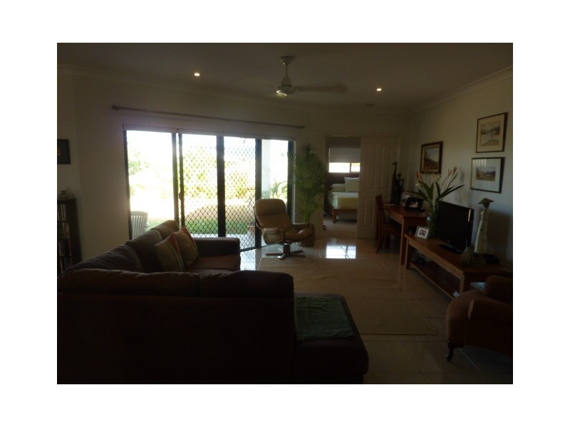 48 Cooya Beach Road, Cooya Beach QLD 4873