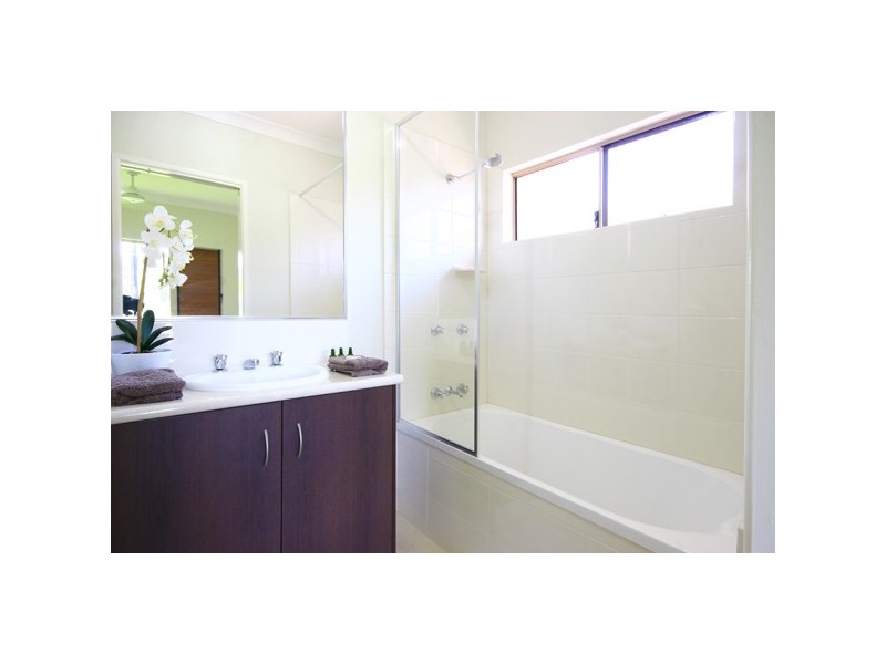 12 Snapper Island Drive, Wonga QLD 4873