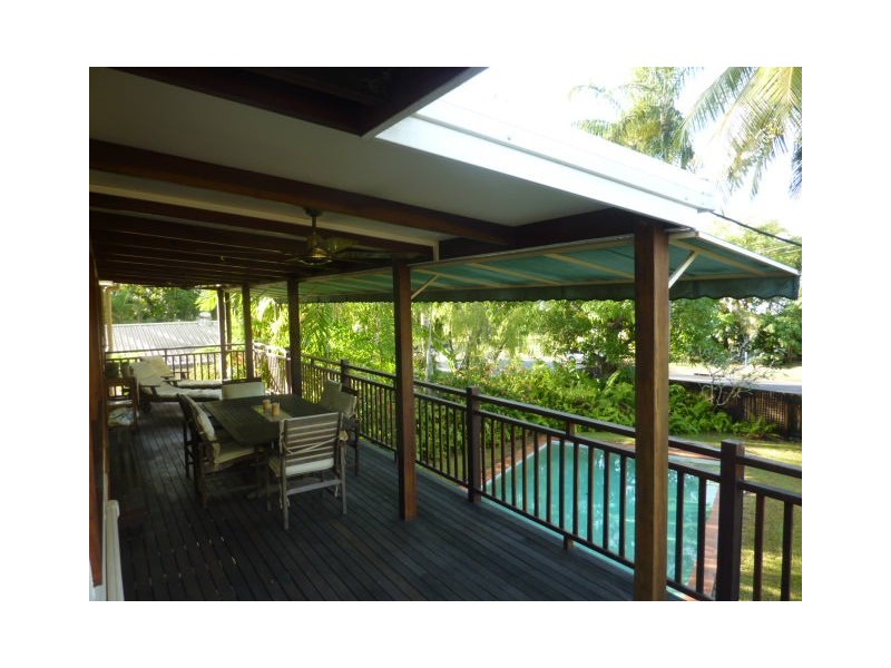 302 Port Douglas Rd (2 Seabrook Av), Port Douglas QLD 4877